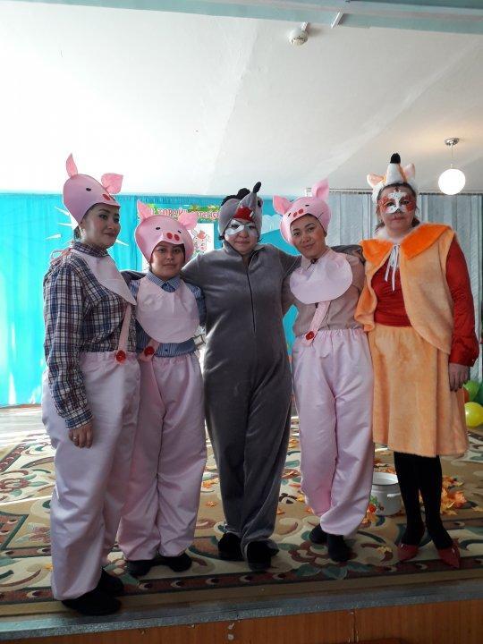 №52 Бастауыш мектеп шағын орталығында  "Үш торай ертегісі "