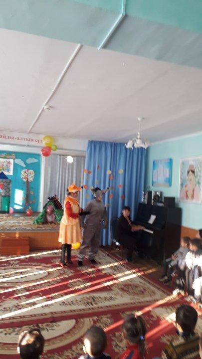 №52 Бастауыш мектеп шағын орталығында  "Үш торай ертегісі "